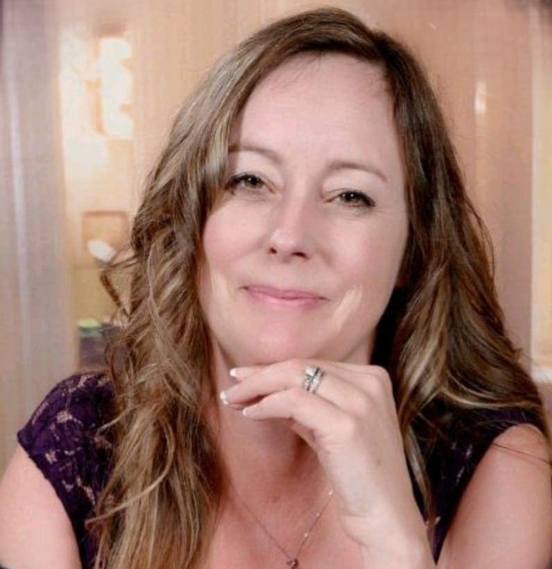 Miriam Springsteen Headshot (1)